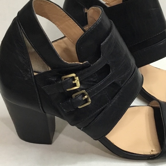 BCBGeneration Black Leather Ankle Strap Heel/Pump - Picture 5 of 14